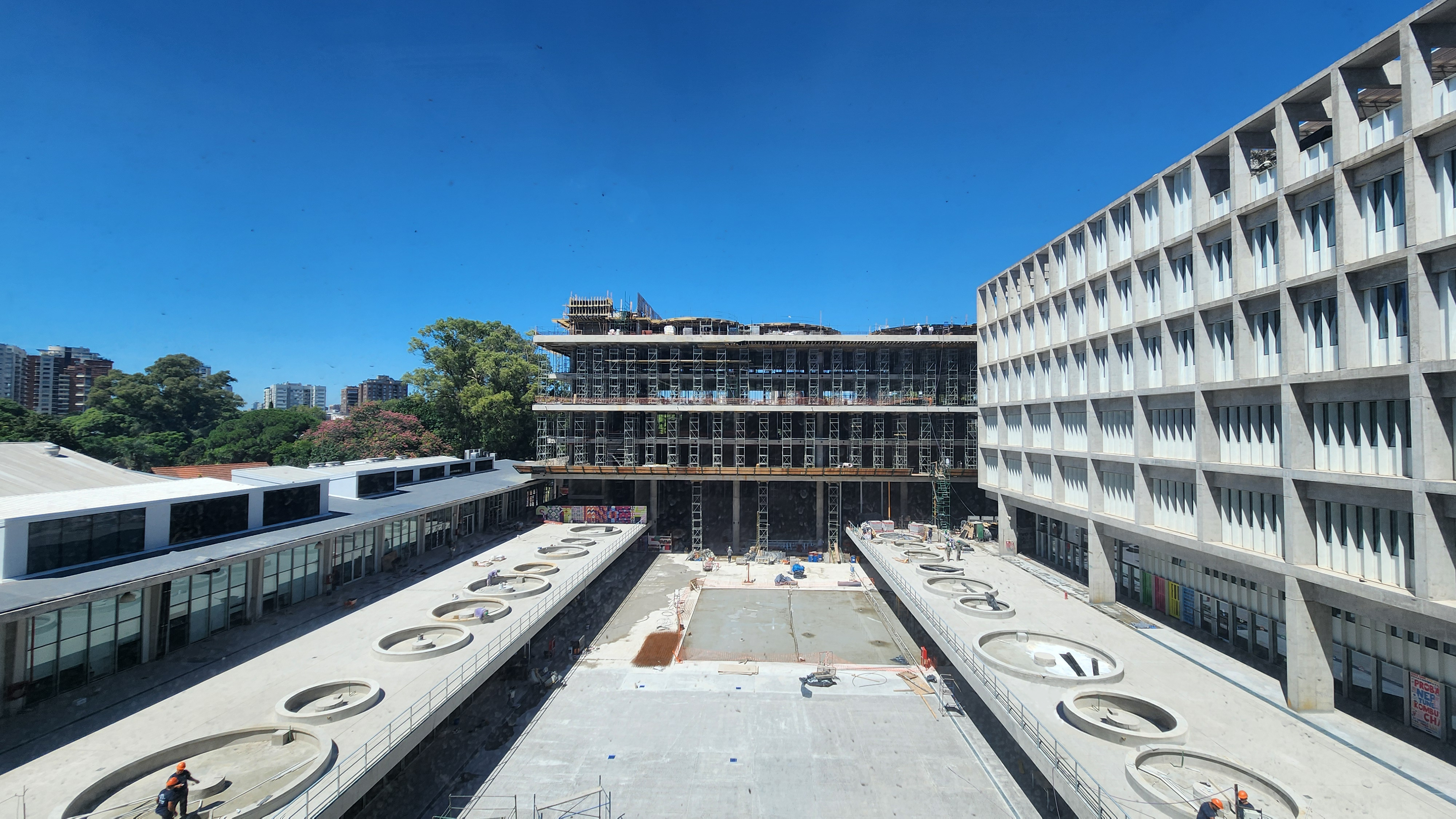 Retiro de las gr�as torre